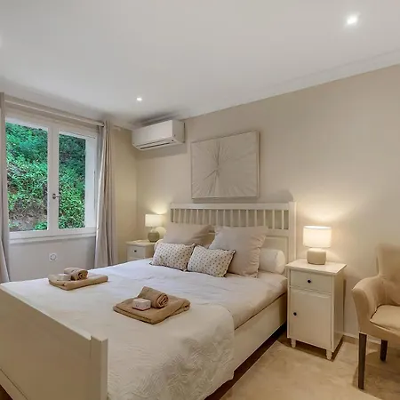 Luxury Vallon - Private Heated Pool *