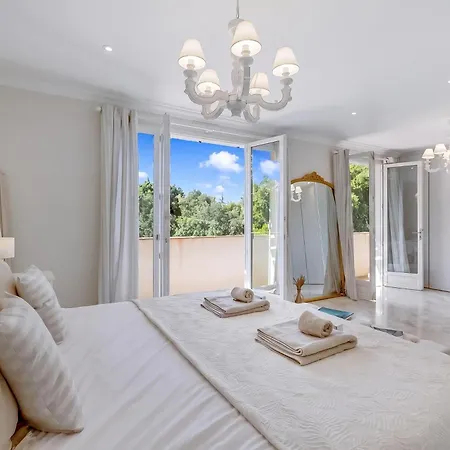 Luxury Vallon - Private Heated Pool